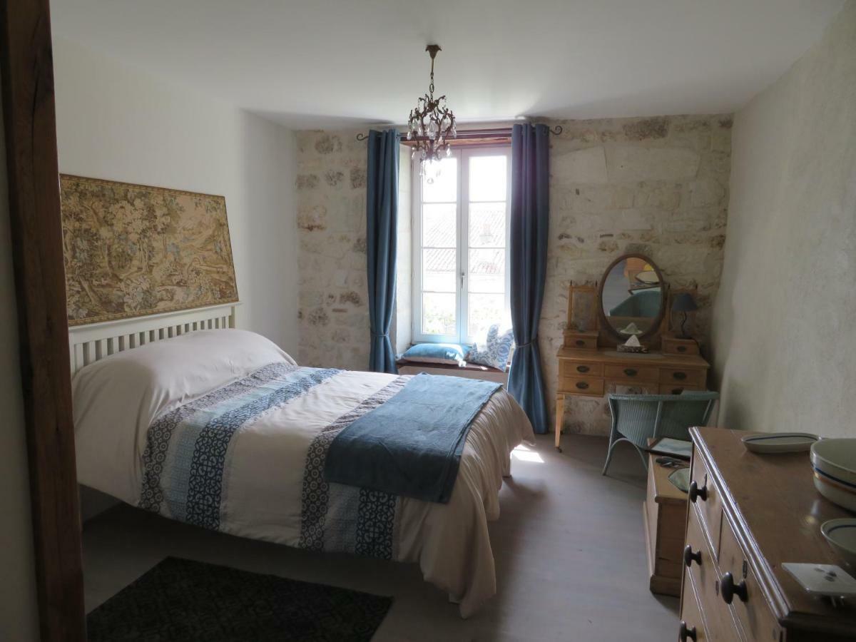 Apartment Bellevue Aubeterre-sur-Dronne Exteriör bild